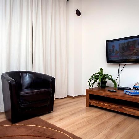 Pimlico Apartment โรวีน ภายนอก รูปภาพ