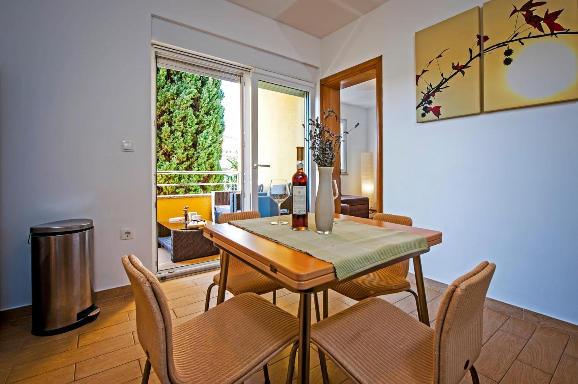 Pimlico Apartment โรวีน ภายนอก รูปภาพ