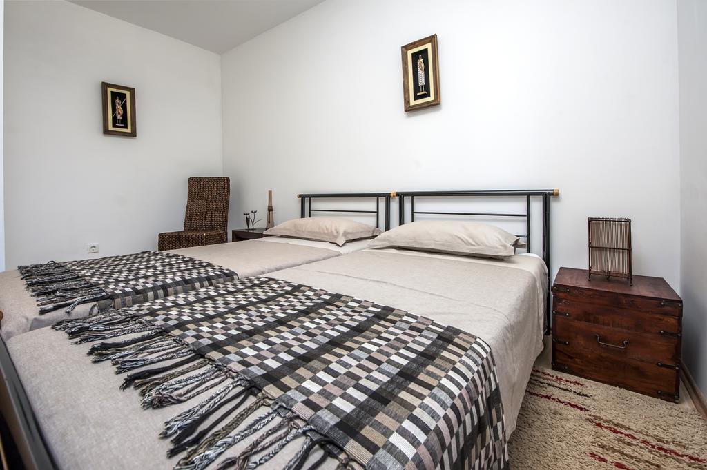Pimlico Apartment โรวีน ภายนอก รูปภาพ