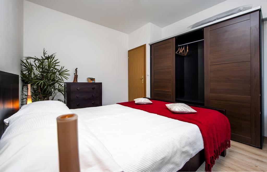Pimlico Apartment โรวีน ภายนอก รูปภาพ